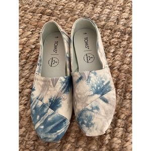 Toms Blue and Cream Tie-Dye Flats